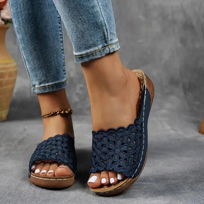 Lexi | Floral Ergonomic Slide Sandals