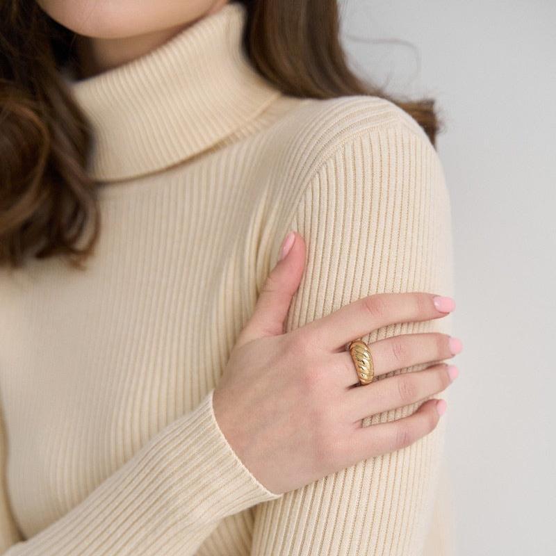 Céleste | Ribbed Turtleneck Sweater